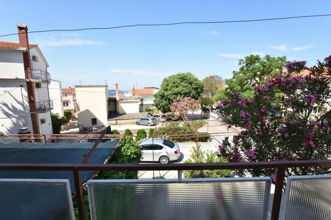 Apartment Maria Primosten Exterior photo